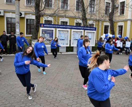 Flashmob privind rezistenţa la antibiotice şi prevenirea infecţiilor